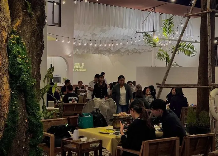 אכסניה Nanon Sathorn